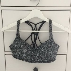 Lululemon Free to be Zen Bra